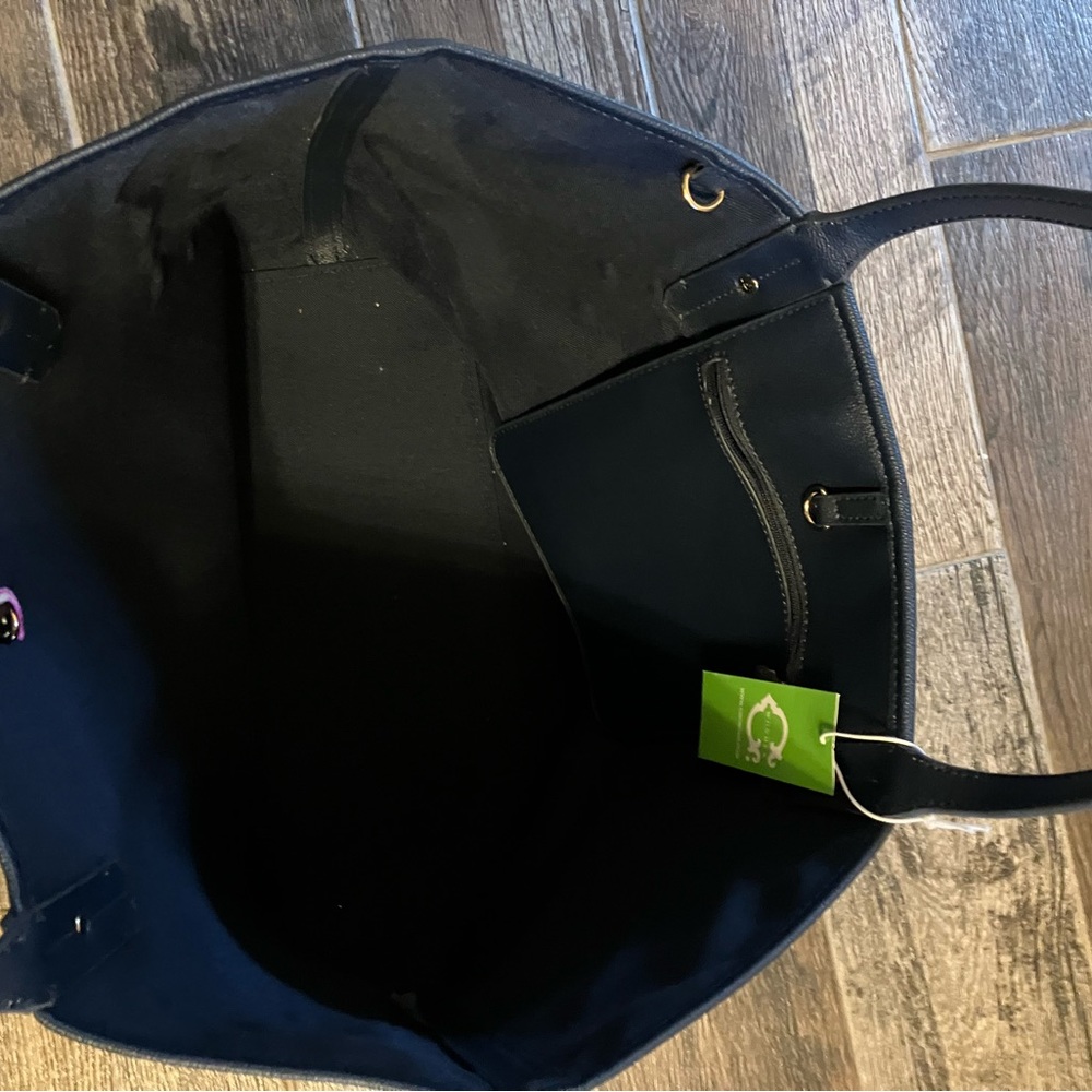 CWonder purse - Picture 3 of 4